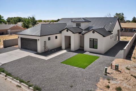 Homes For Sale - 1701 Nancy Lopez Boulevard<br/> Valencia County, Rio Communities, NM 87002