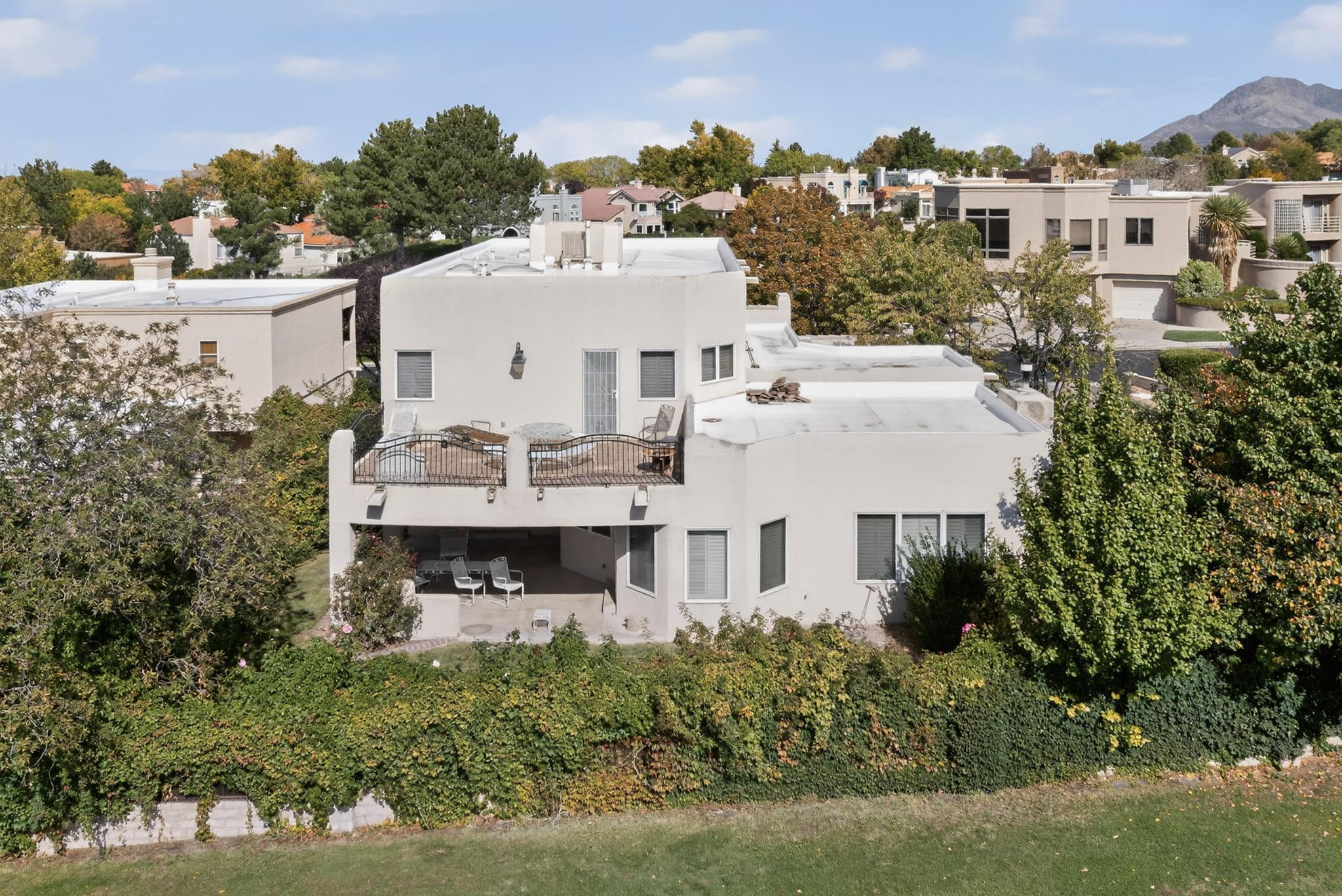 11436 Woodmar Lane NE