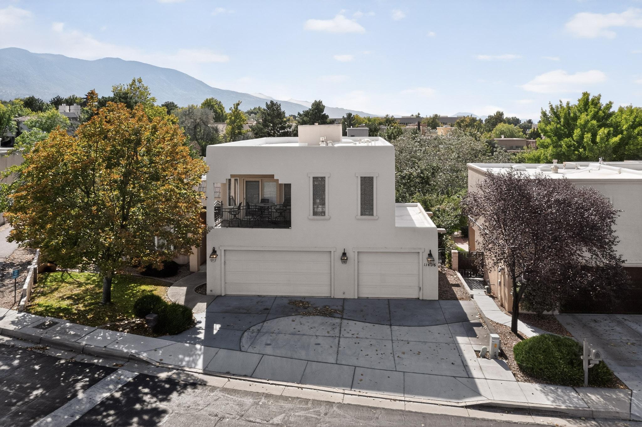 11436 Woodmar Lane NE