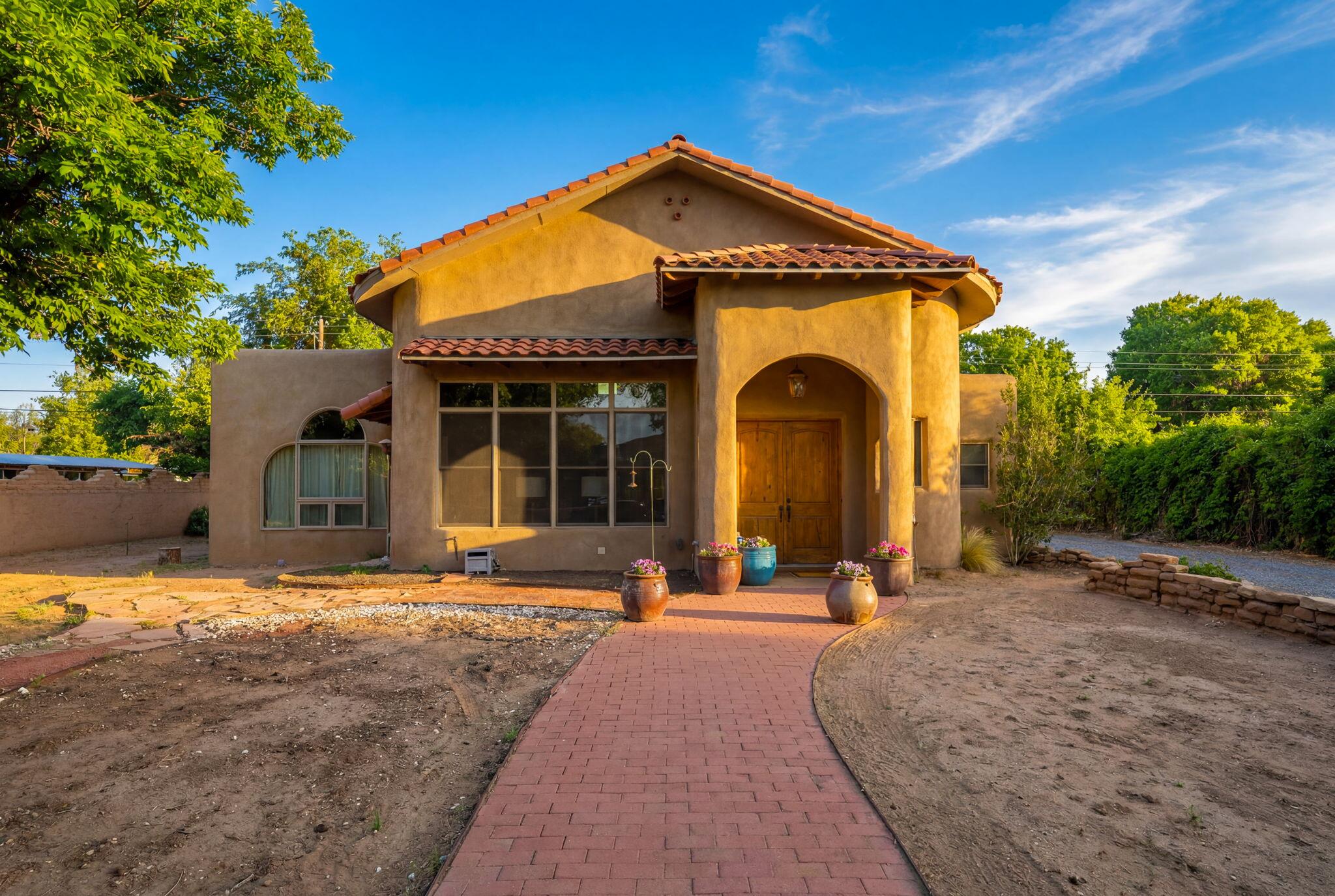 7406 Corrales Road