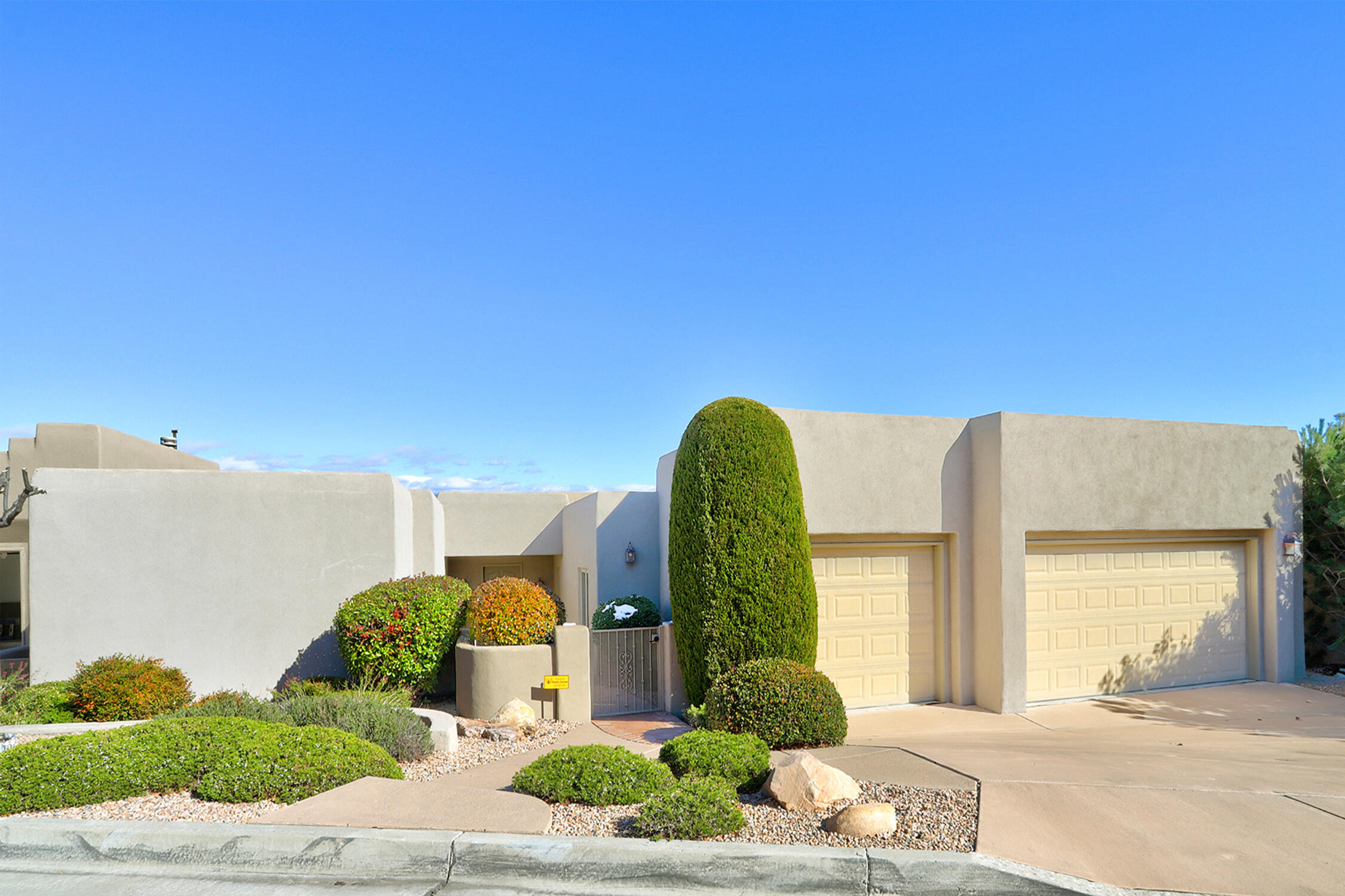 3912 Oxbow Village Lane, Albuquerque, New Mexico image 1
