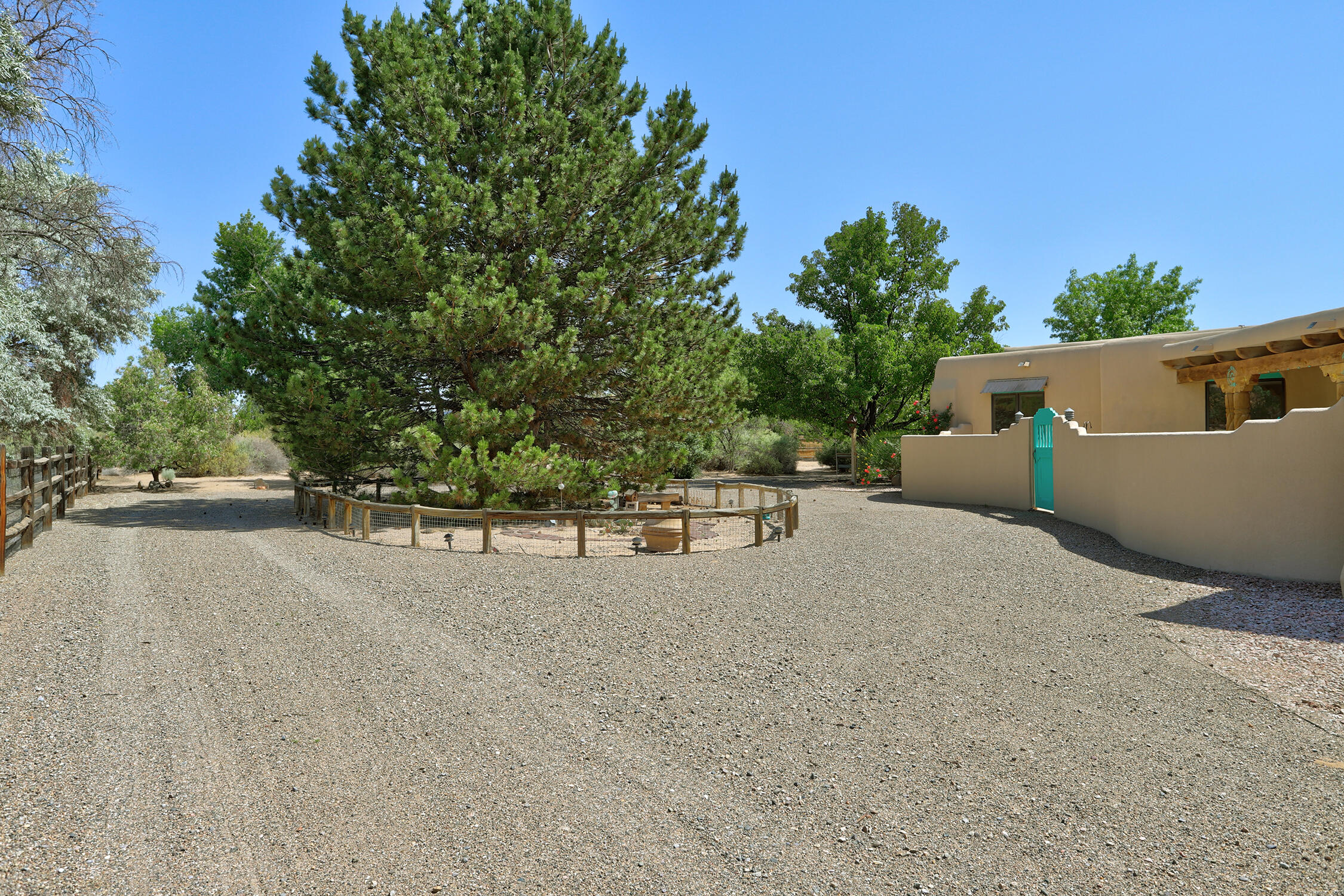 8022 Loma Larga Road, Corrales, New Mexico image 40