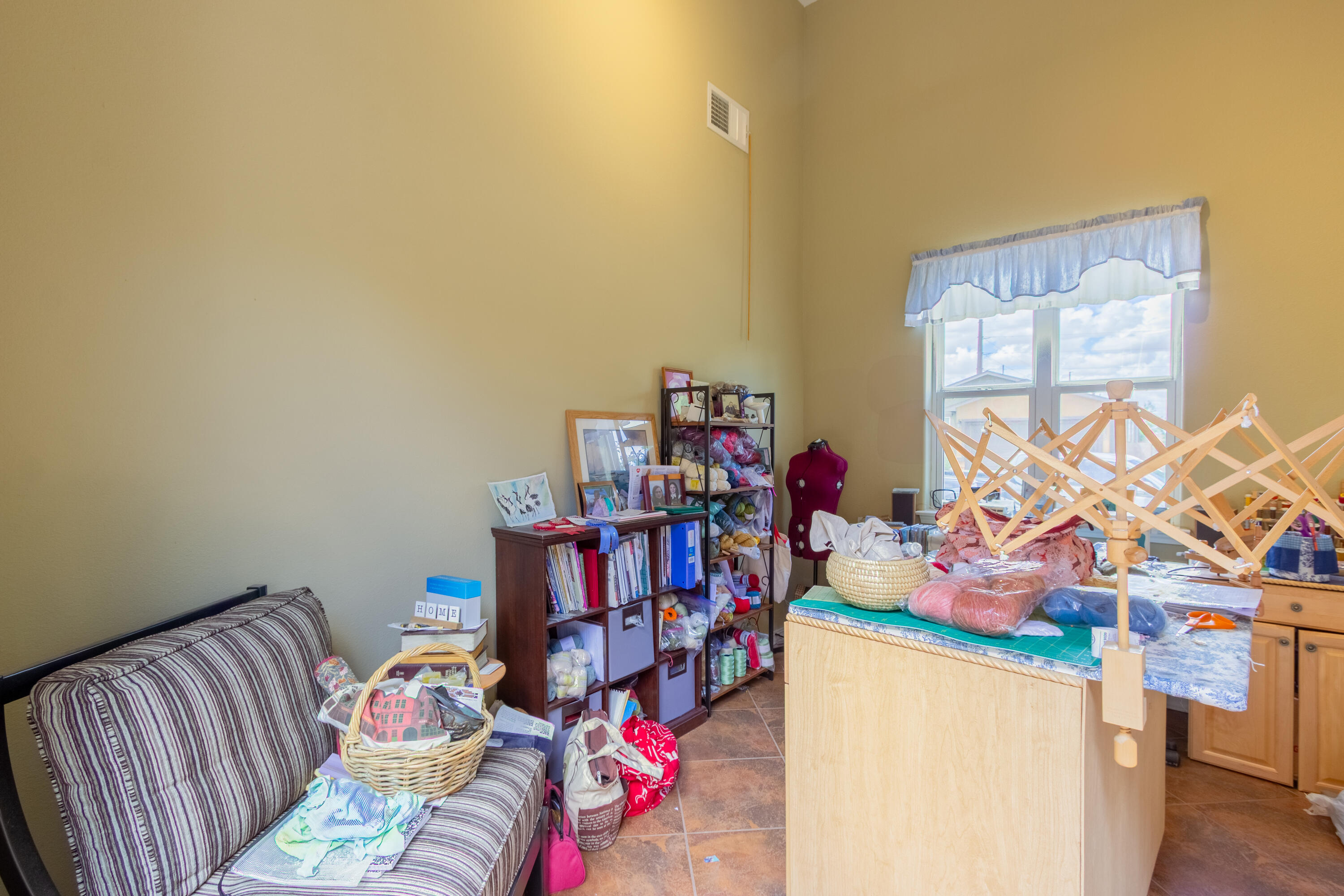 301 Zuni River Circle, Los Lunas, New Mexico image 7