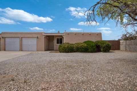 Photo of 6505 MCKINNEY Drive NE, Albuquerque, NM 87109 (MLS # 1081923)