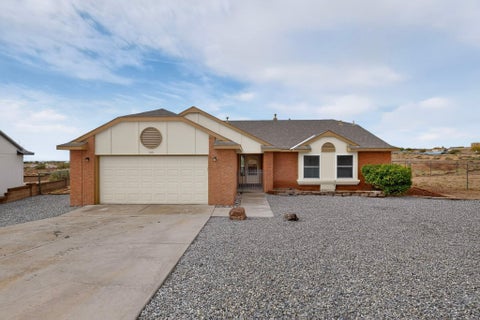 Homes For Sale - 729 Silver Court<br/> Rio Rancho, NM 87124