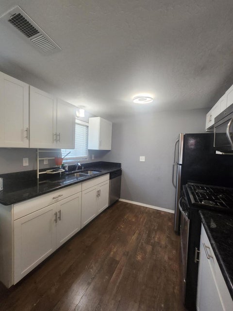 Homes For Rent - 1032 Muriel Street<br/> Albuquerque, NM 87112