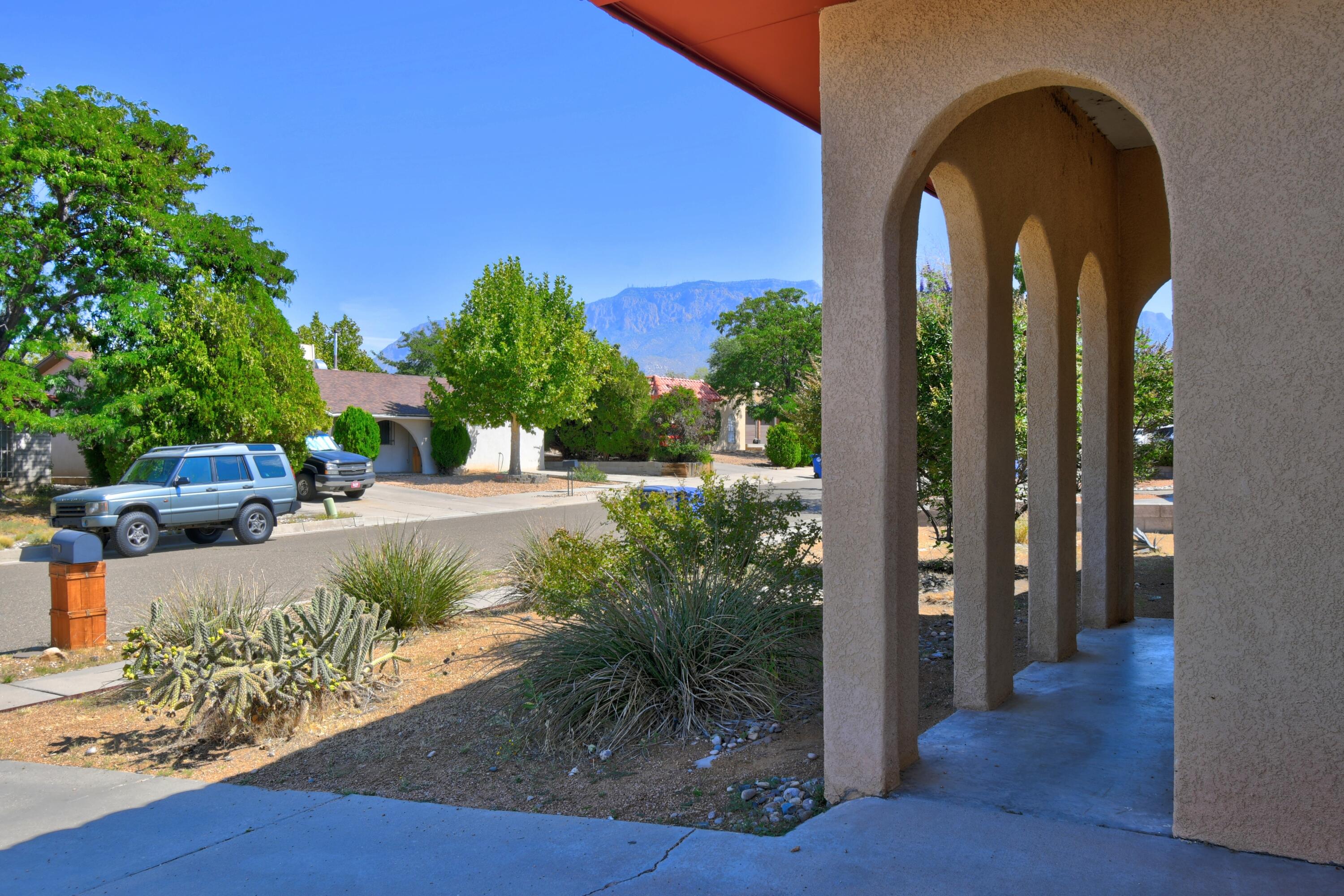 10404 Guadalajara Avenue, Albuquerque, New Mexico image 2