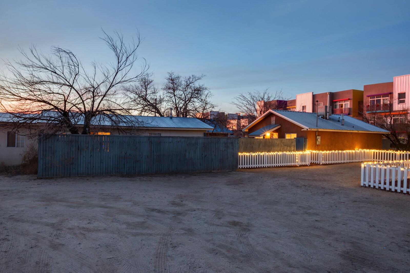 313 McKnight - Main, A & B Avenue NE