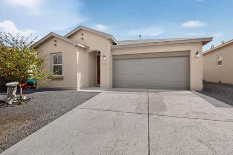 Homes For Sale - 4276 Crowned Eagle Loop<br/> Rio Rancho, NM 87144