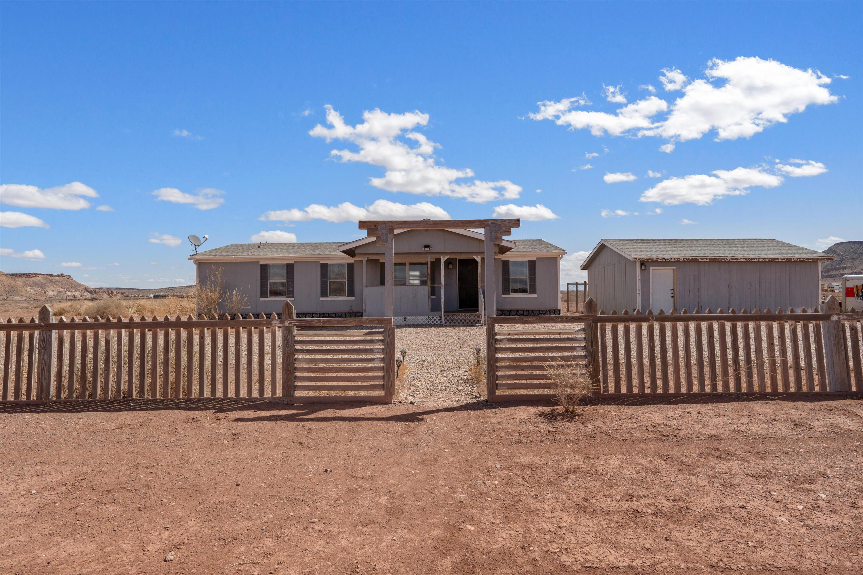 9 Colorado, Laguna, New Mexico image 4