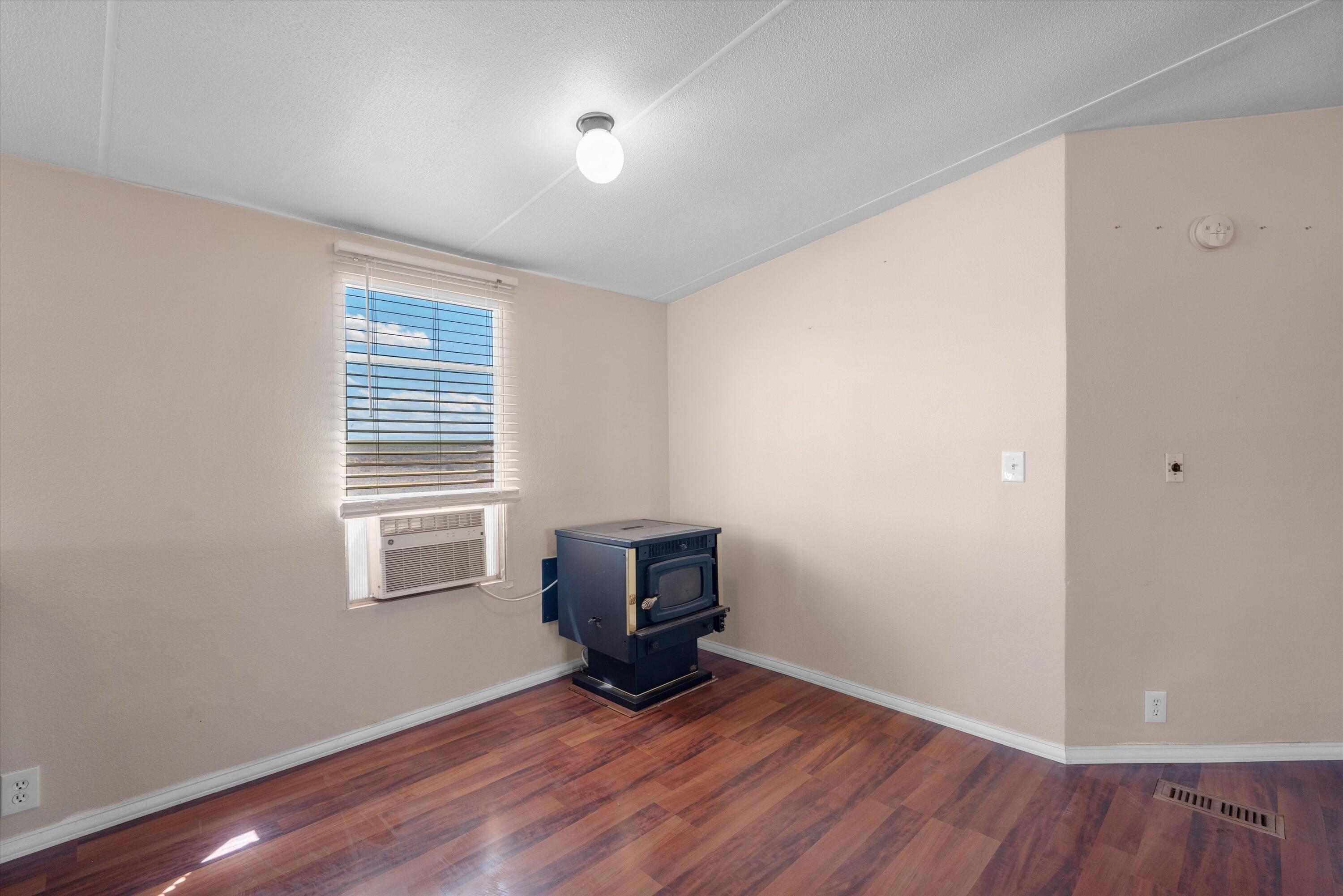 9 Colorado, Laguna, New Mexico image 10
