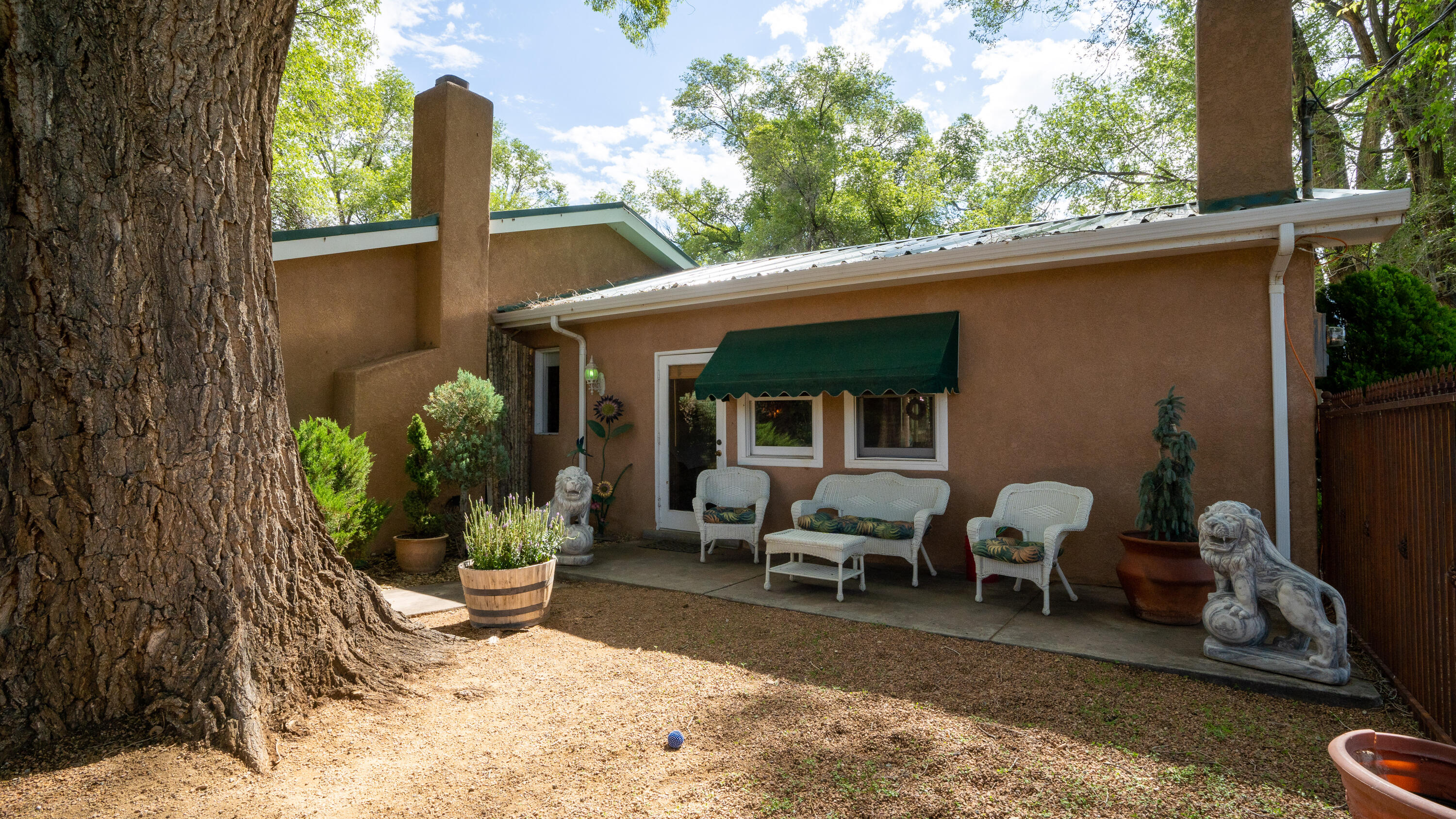 7622 Rio Grande Boulevard, Los Ranchos, New Mexico image 29