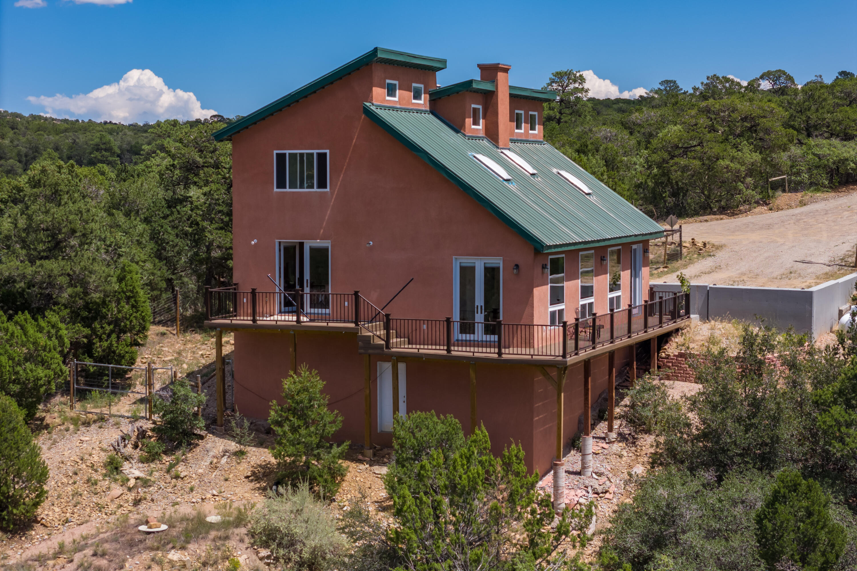 40 El Gallo Road, Cedar Crest, New Mexico image 2