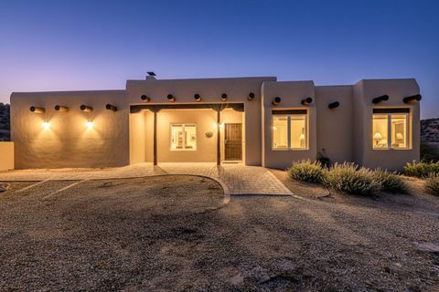 Photo of 30 CAMINO DE LA VINA VIEJA, Placitas, NM 87043 (MLS # 1092311)