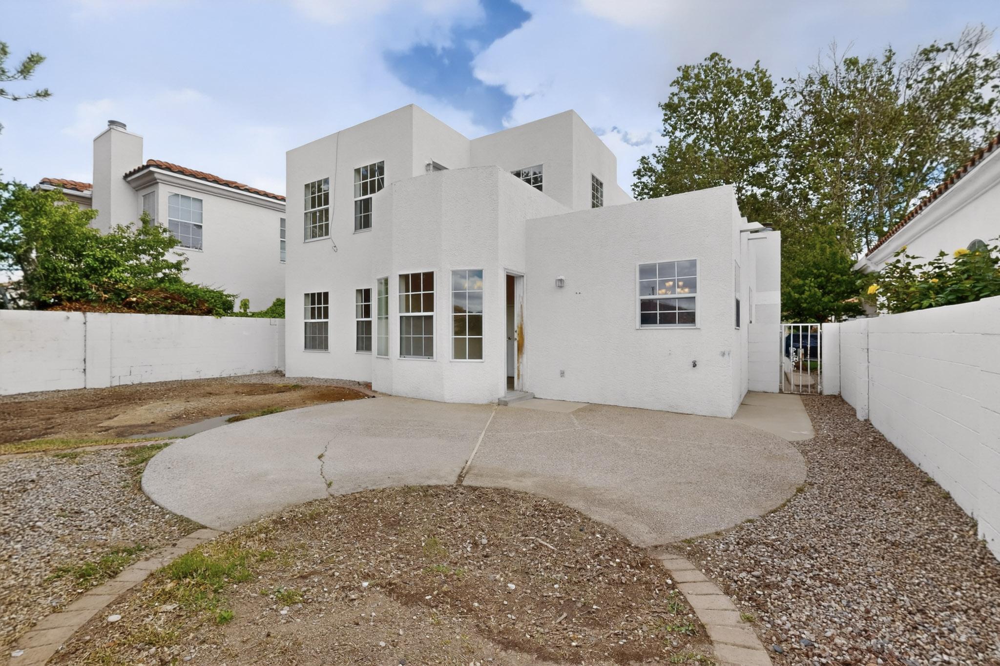 6125 Rosetree Place NE