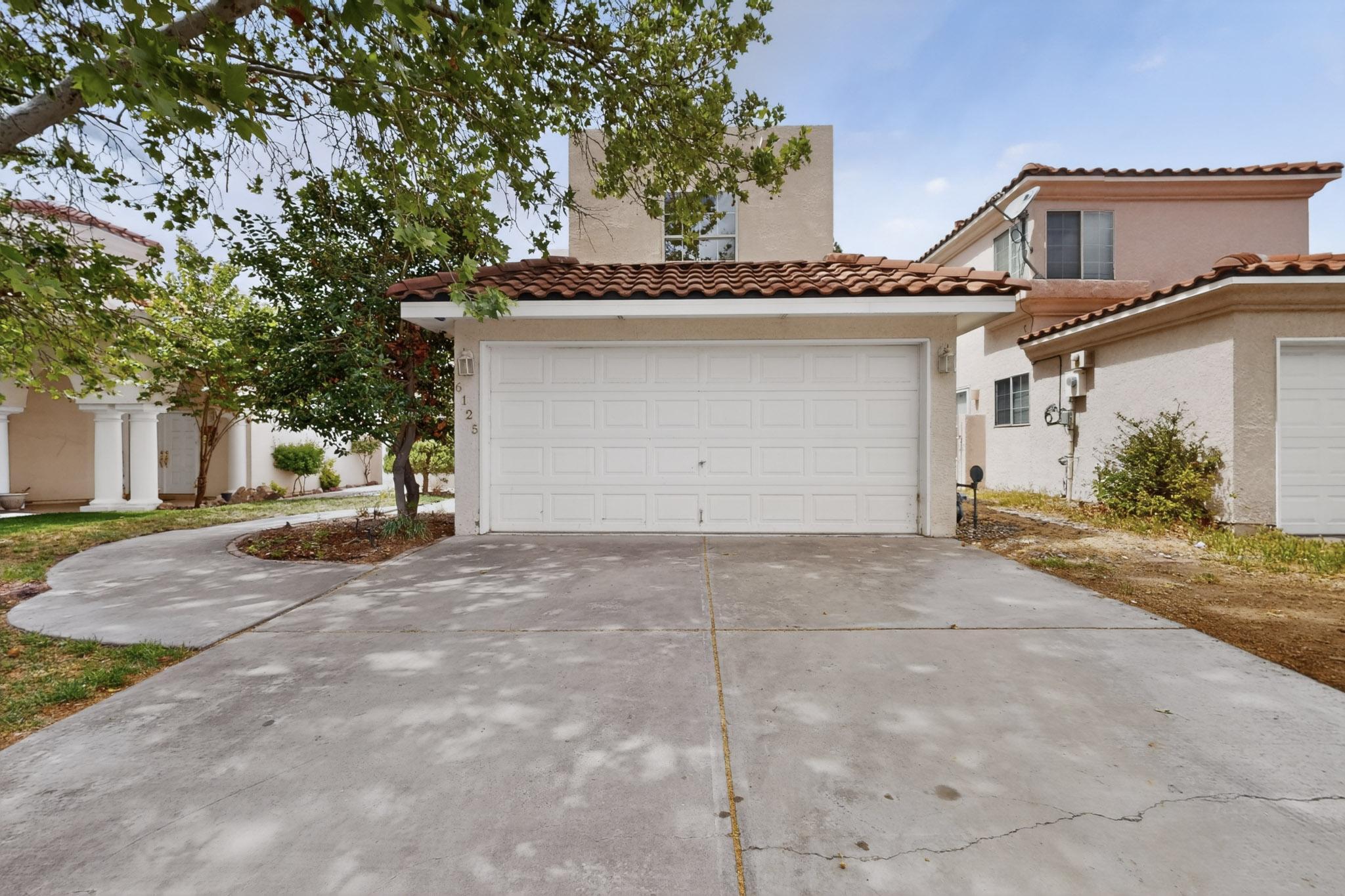 6125 Rosetree Place NE