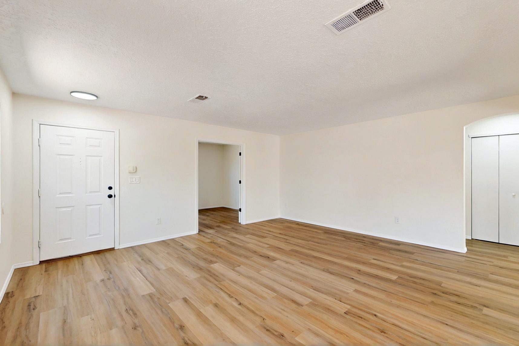 9927 Silverton Drive, Albuquerque, New Mexico image 7