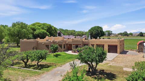 Homes For Sale - 458 Calle De Wences<br/> Los Lunas, NM 87031