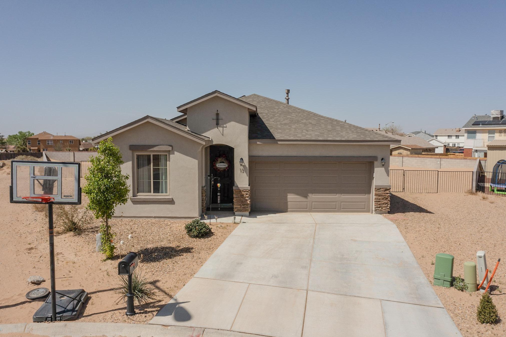 13 Enebro Place, Los Lunas, New Mexico image 2