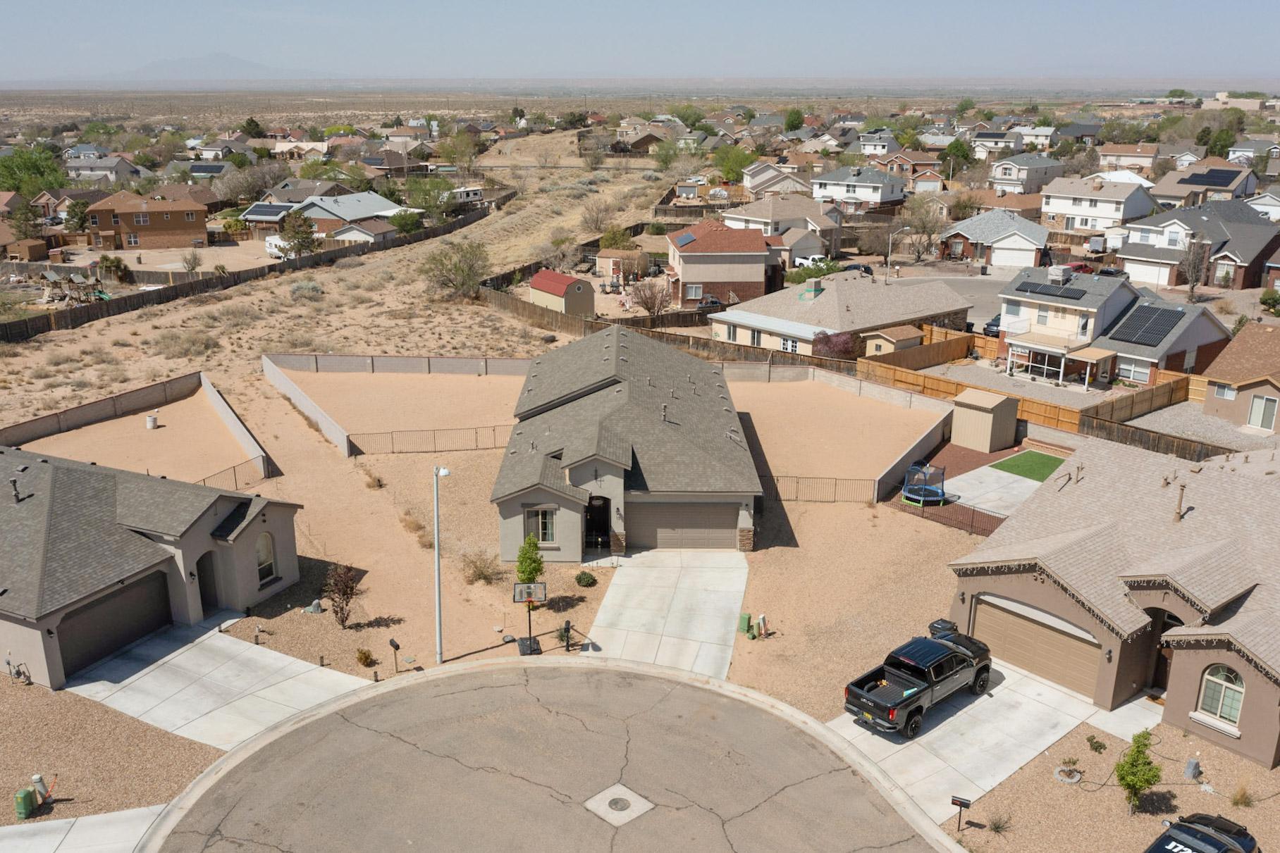 13 Enebro Place, Los Lunas, New Mexico image 3
