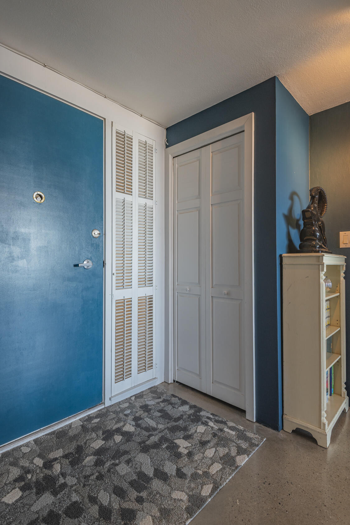 600 Alcalde Place SW 6A