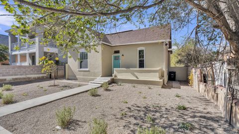 Photo of 415 Arno Street SE, Albuquerque, NM 87102 (MLS # 1094398)