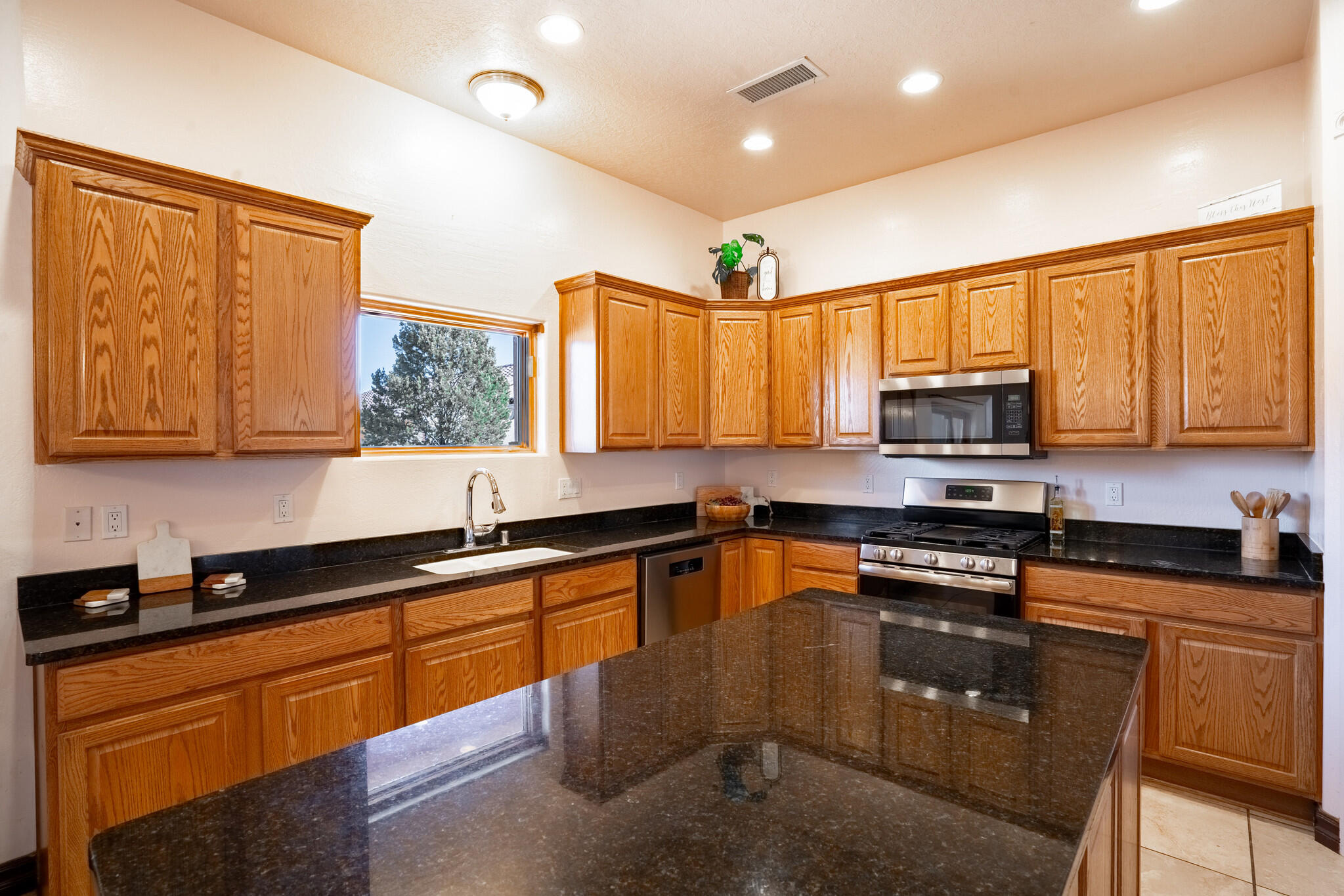 1244 Goodwin Drive, Bernalillo, New Mexico image 17