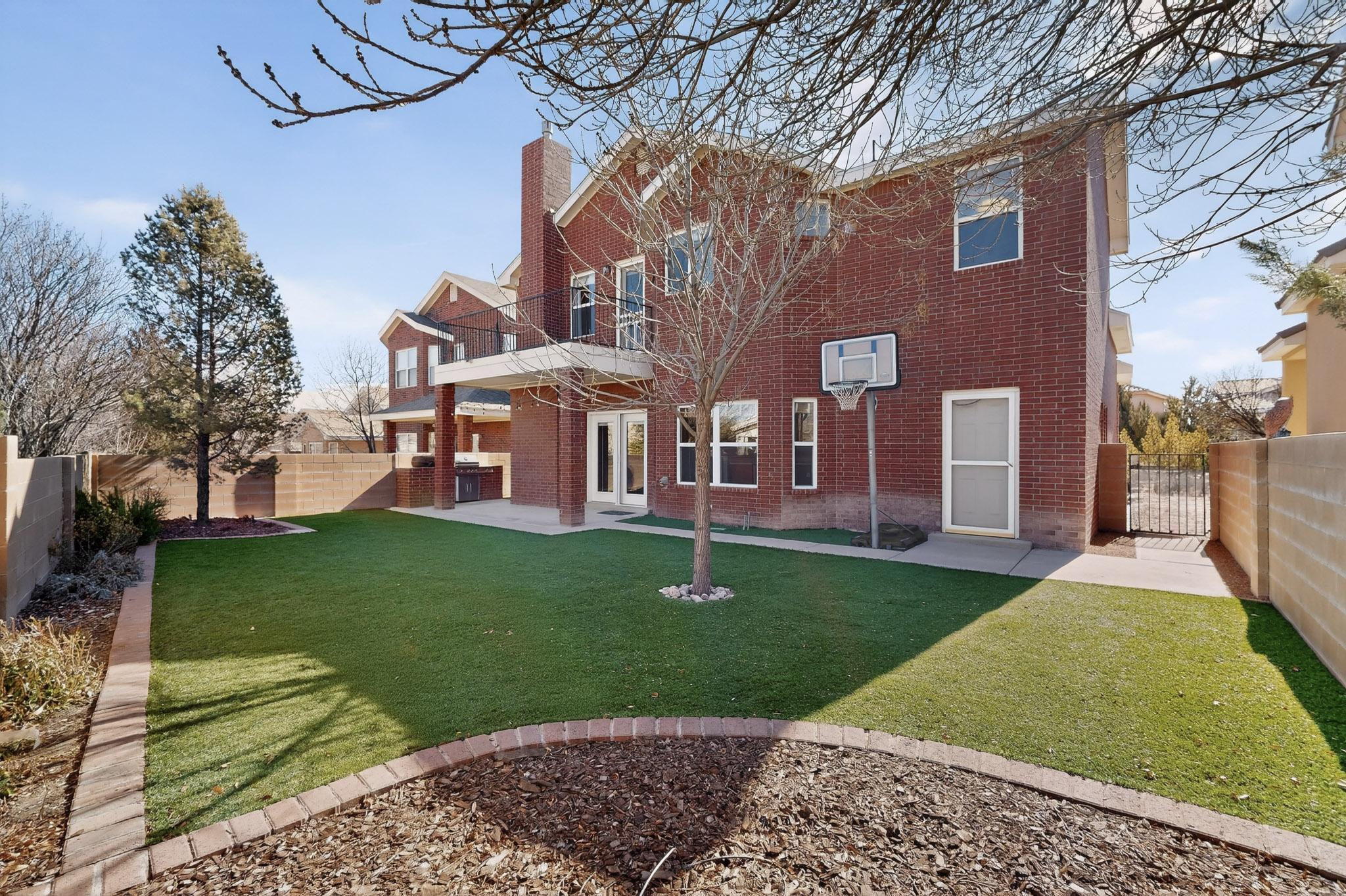 7619 Ramona Avenue NW