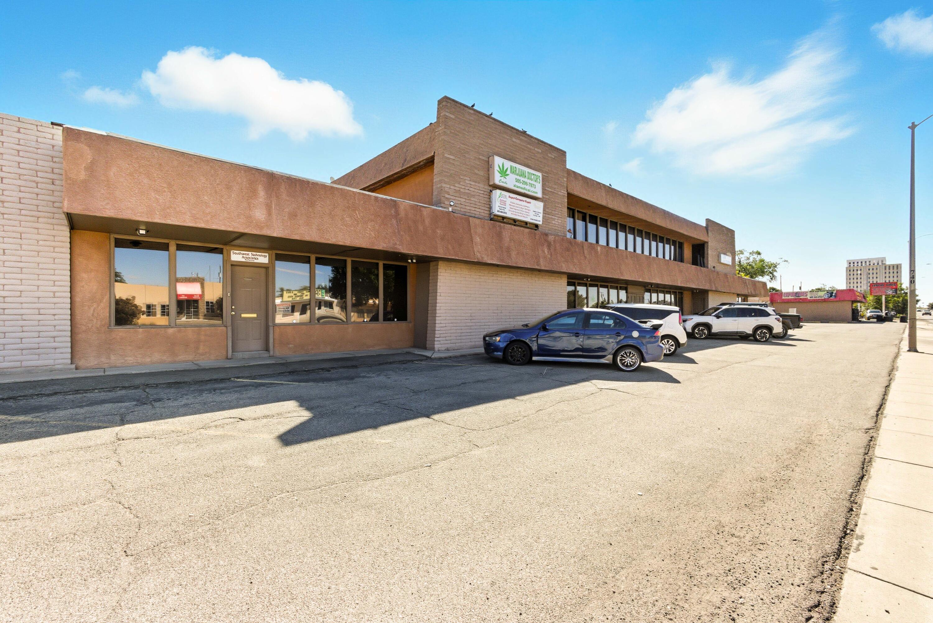 740 San Mateo Boulevard NE