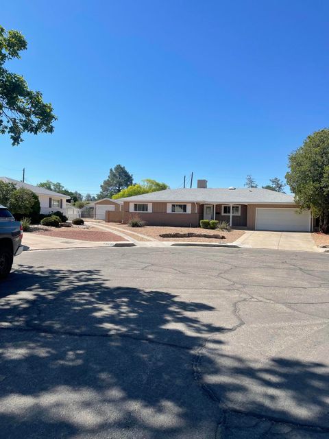 Homes For Sale - 6716 Dodd Place<br/> Albuquerque, NM 87110