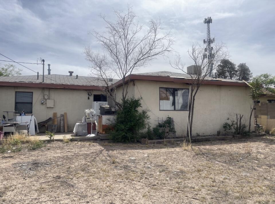 2109 Stanford Drive SE