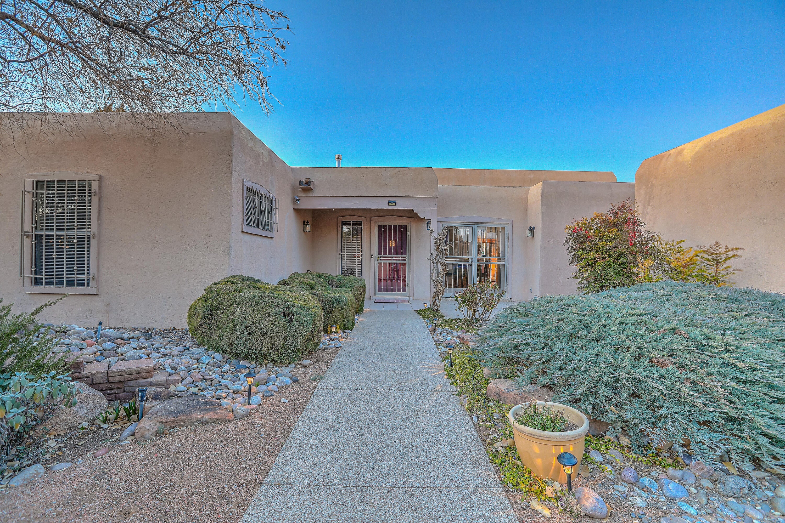2747 Tramway Circle NE