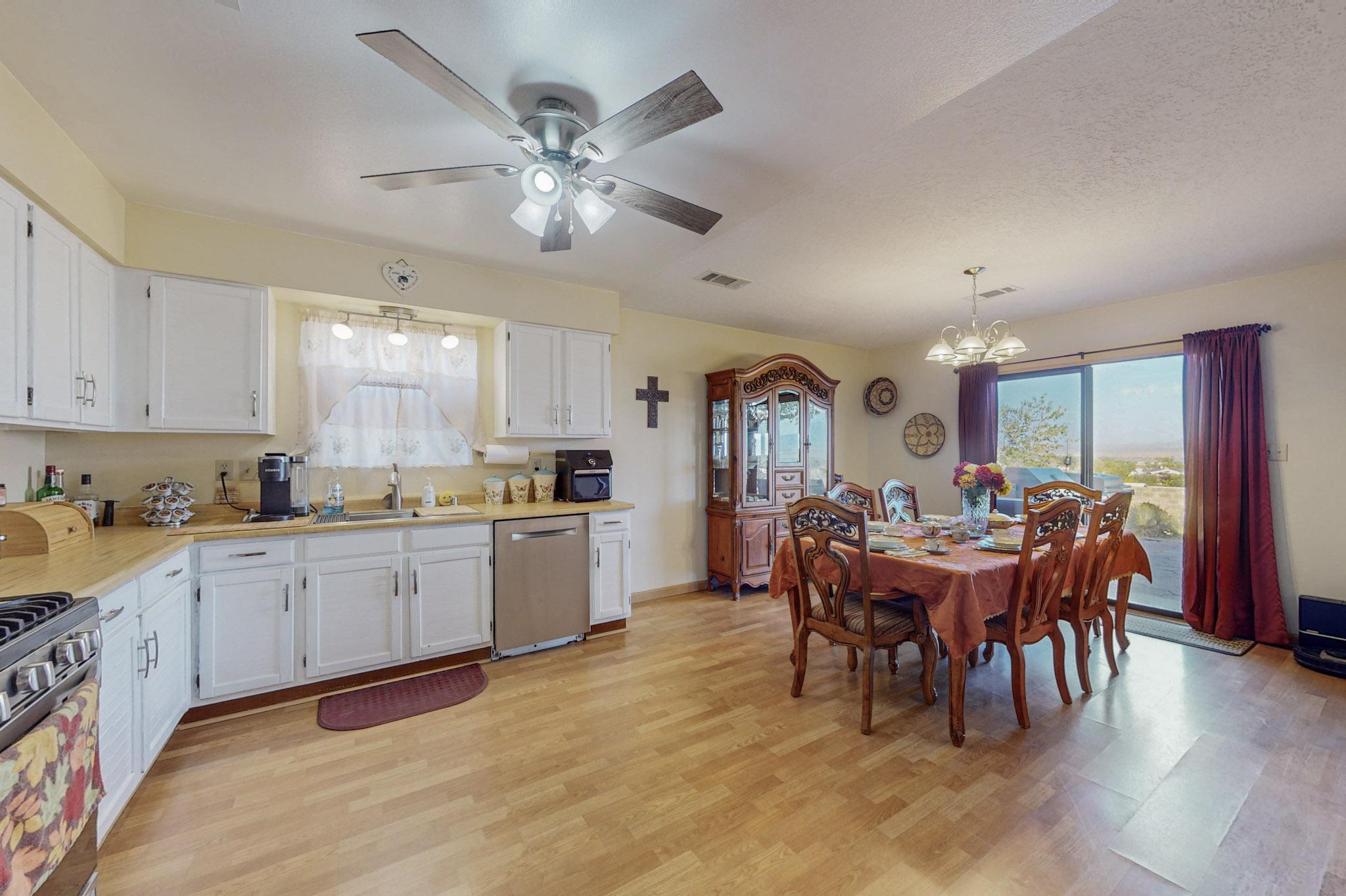 556 Pyrite Drive, Rio Rancho, New Mexico image 17