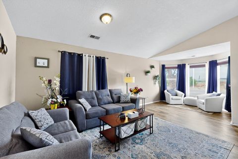 108 AVENIDA JARDIN Los Lunas NM 87031