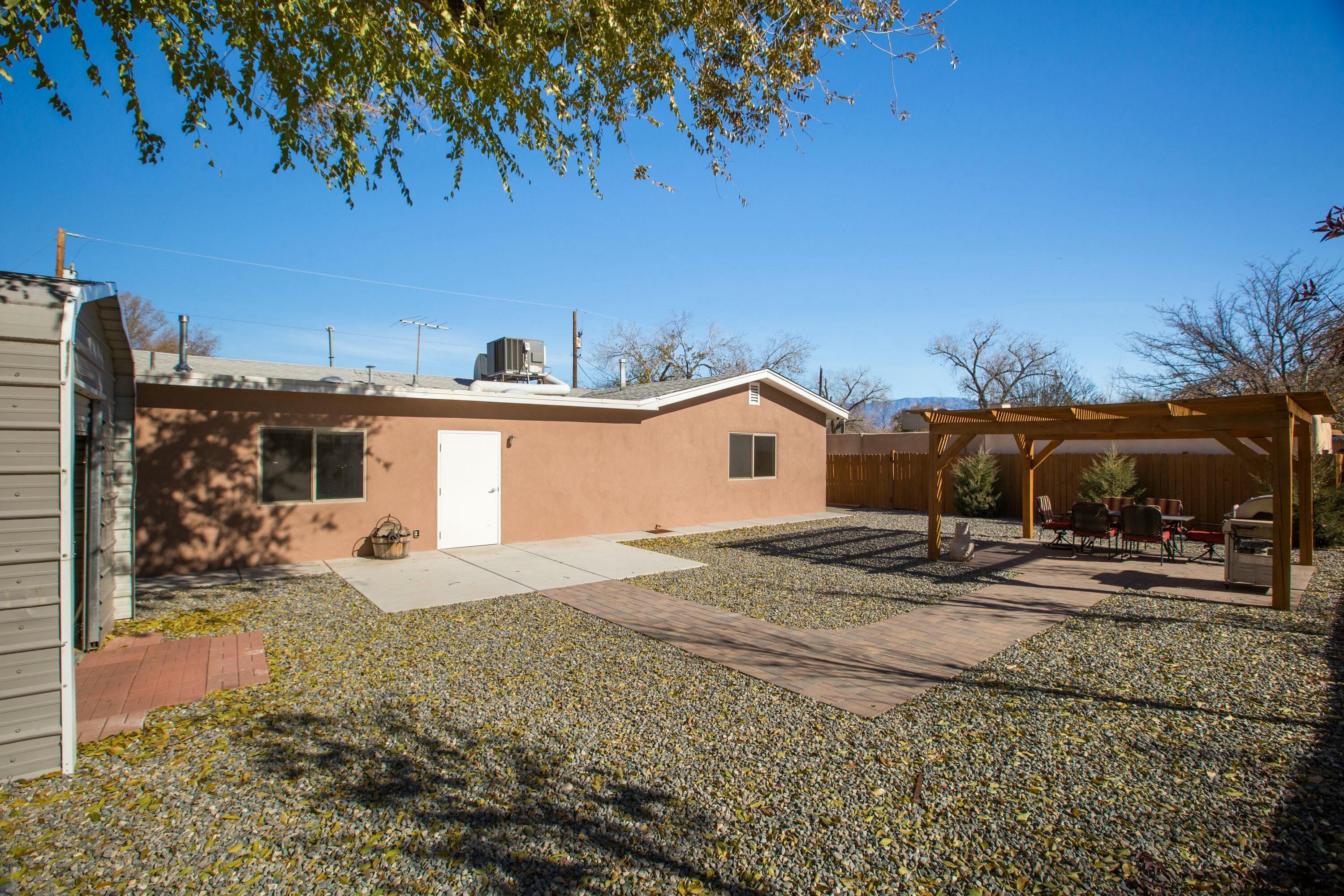 1012 Chavez Road, Los Ranchos, New Mexico image 24