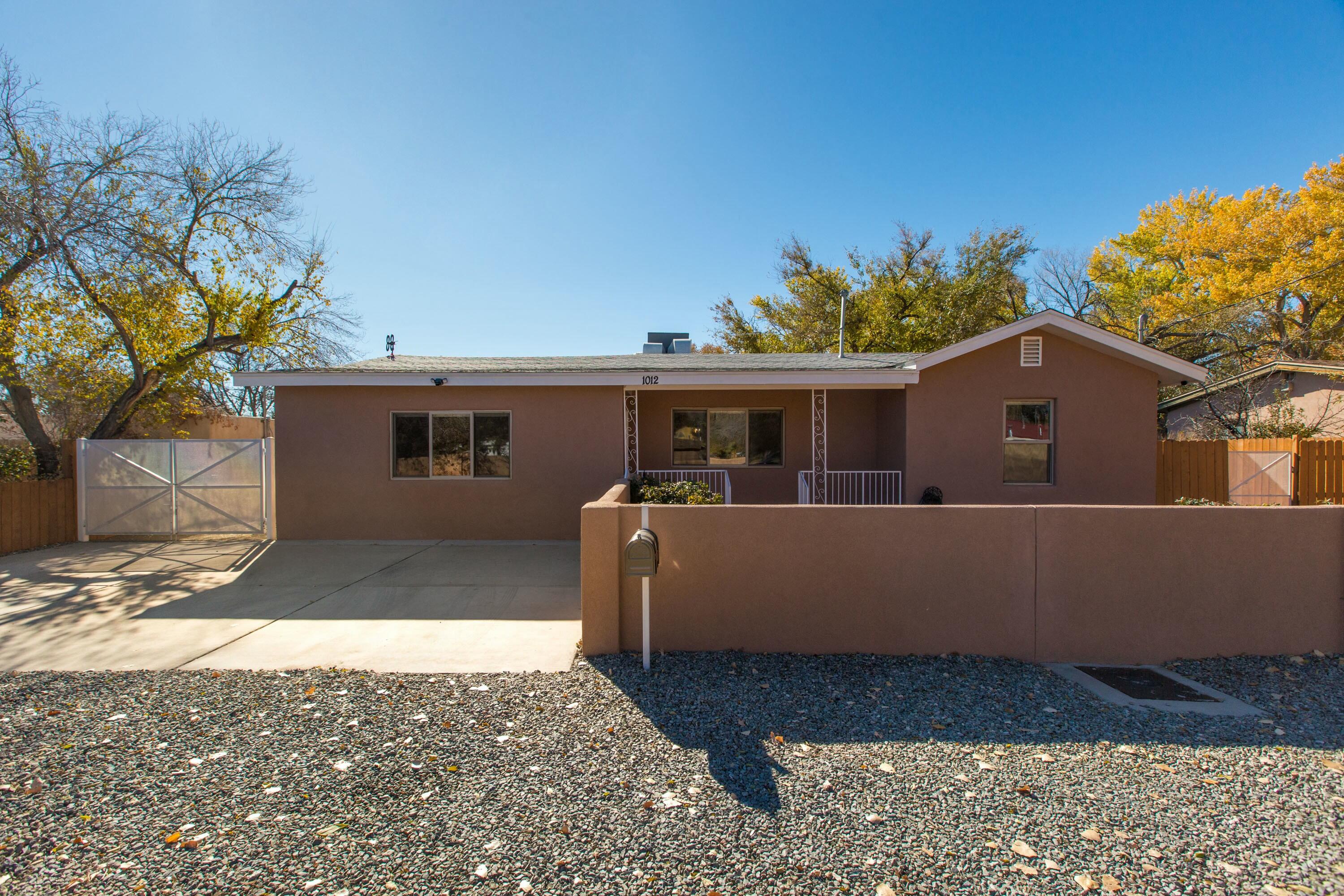 1012 Chavez Road, Los Ranchos, New Mexico image 1