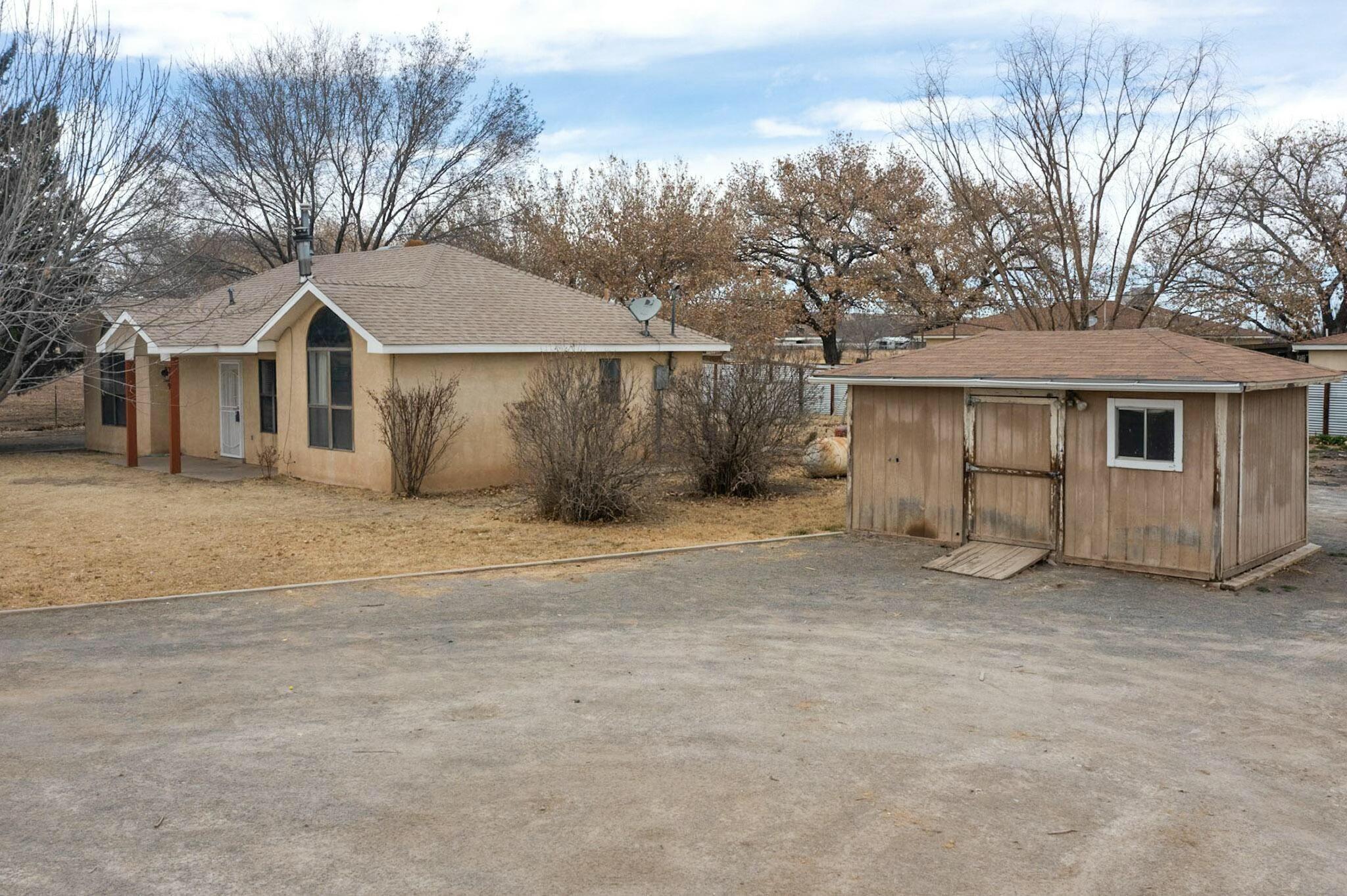 329 Armijo Road, Belen, New Mexico image 2