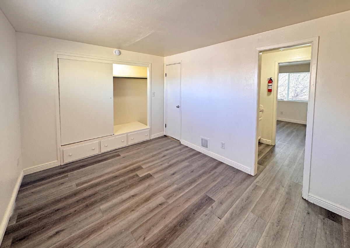 1024 Alvarado Drive SE APT 6