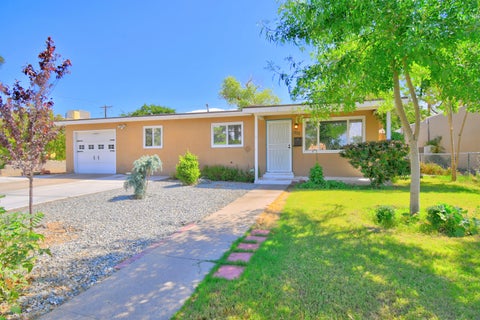 Photo of 3112 Valencia Drive NE, Albuquerque, NM 87110 (MLS # 1110653)