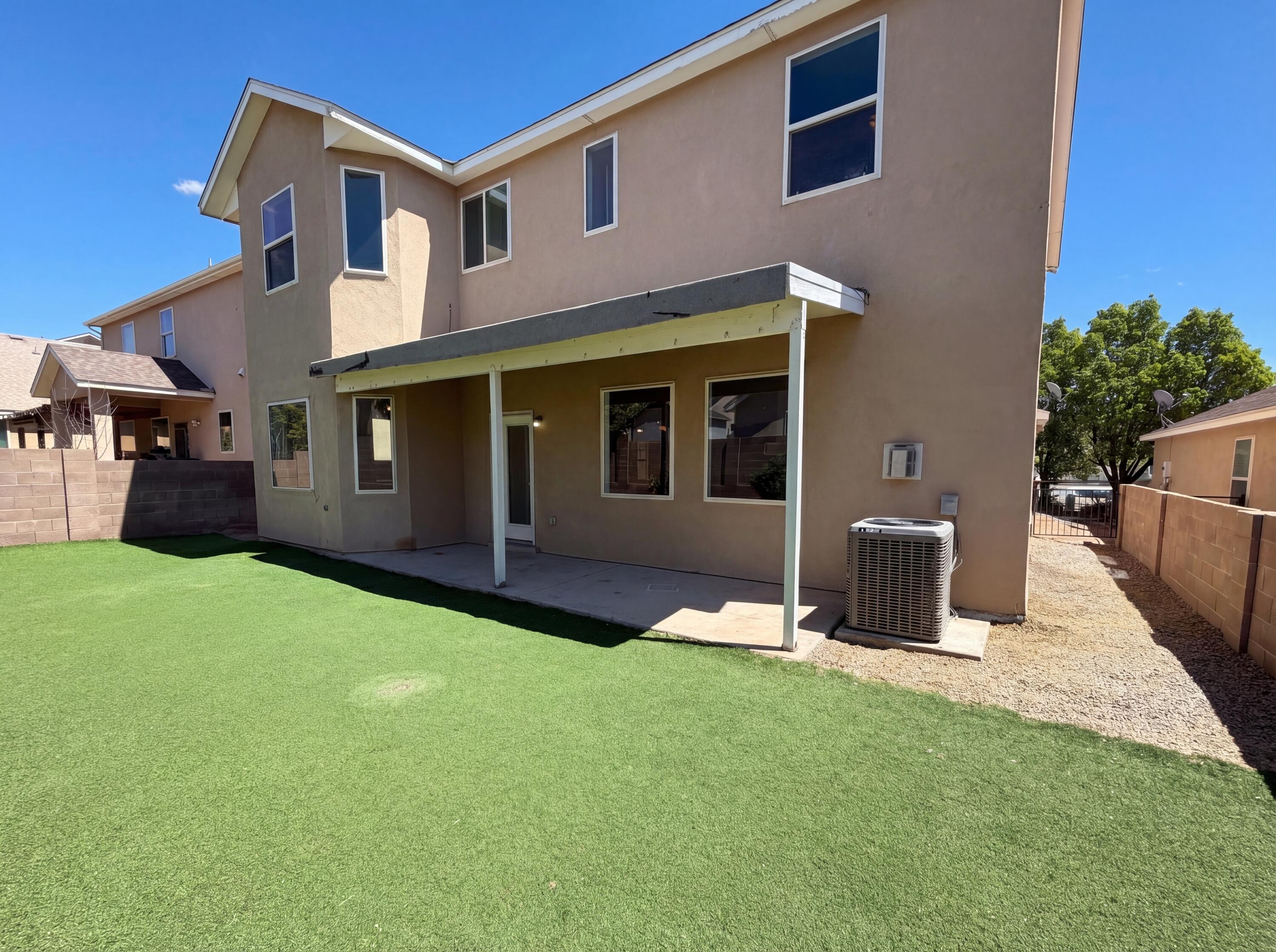 1313 Reynosa Loop SE