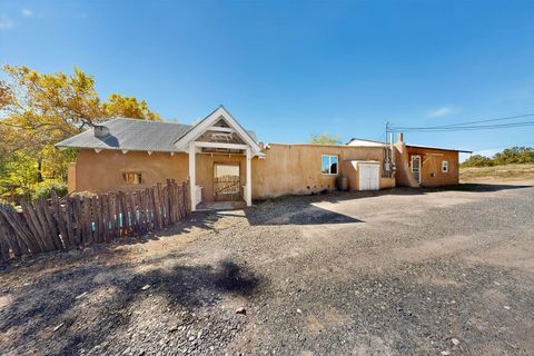 Photo of 262 Los Pinos Road #UNIT A, Santa Fe, NM 87507 (MLS # 1093396)