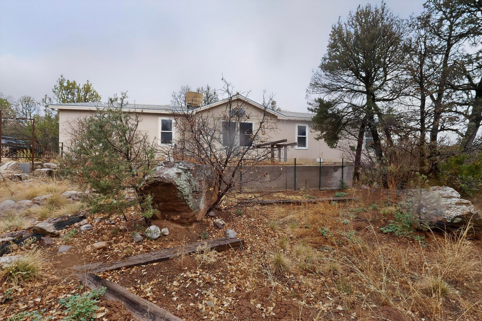 82 Jesse James Road