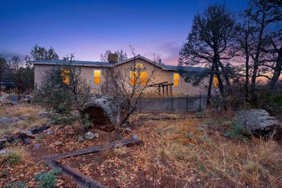 82 Jesse James Road Edgewood NM 87015