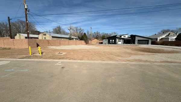 253 VALLE ENCANTADO DR NW, ALBUQUERQUE, NM 87107 - Image c4801da3fdfc5be6952f8331f83f456c/2718683362