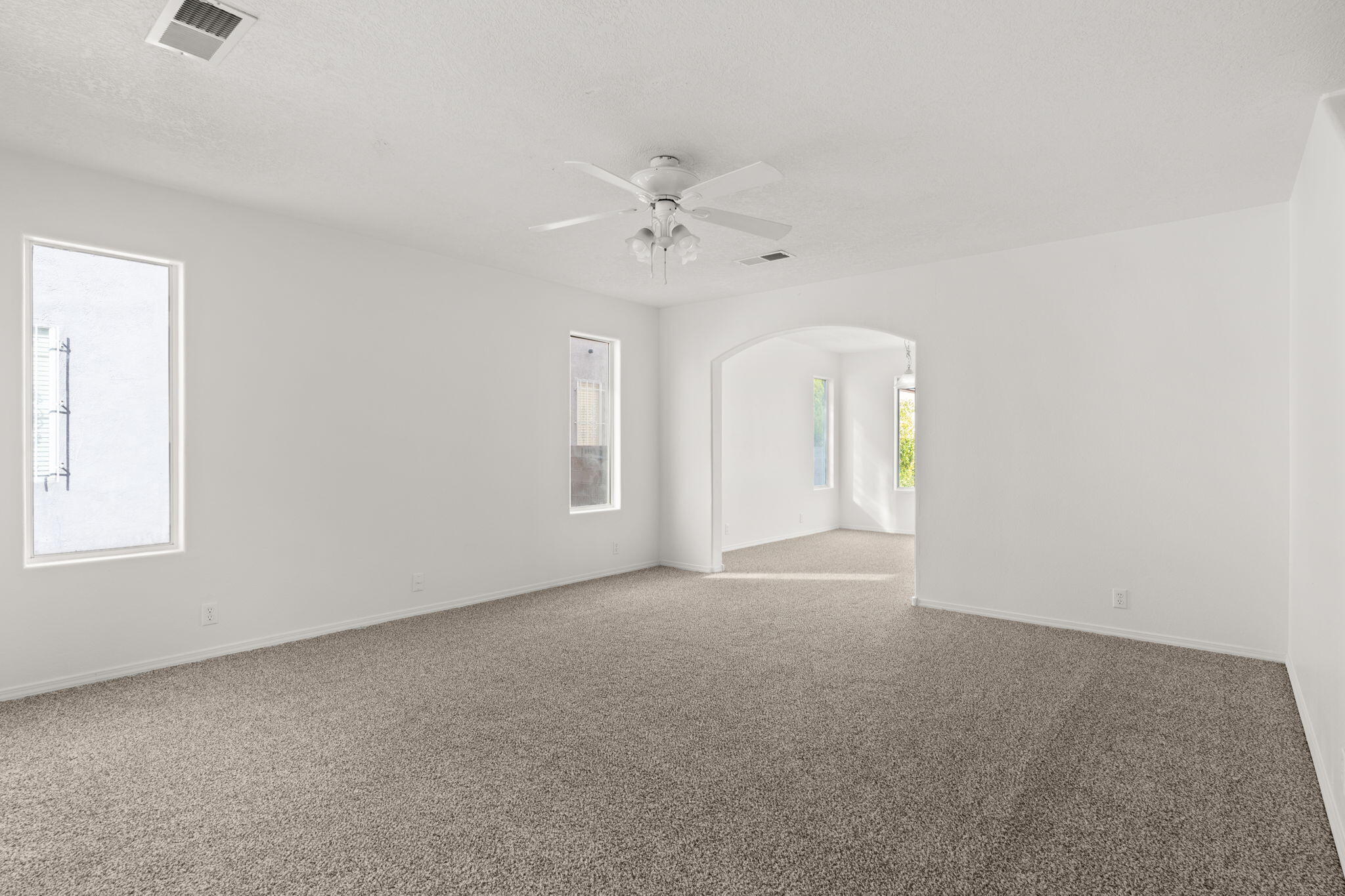 712 Lone Pine Drive, Albuquerque, New Mexico image 4