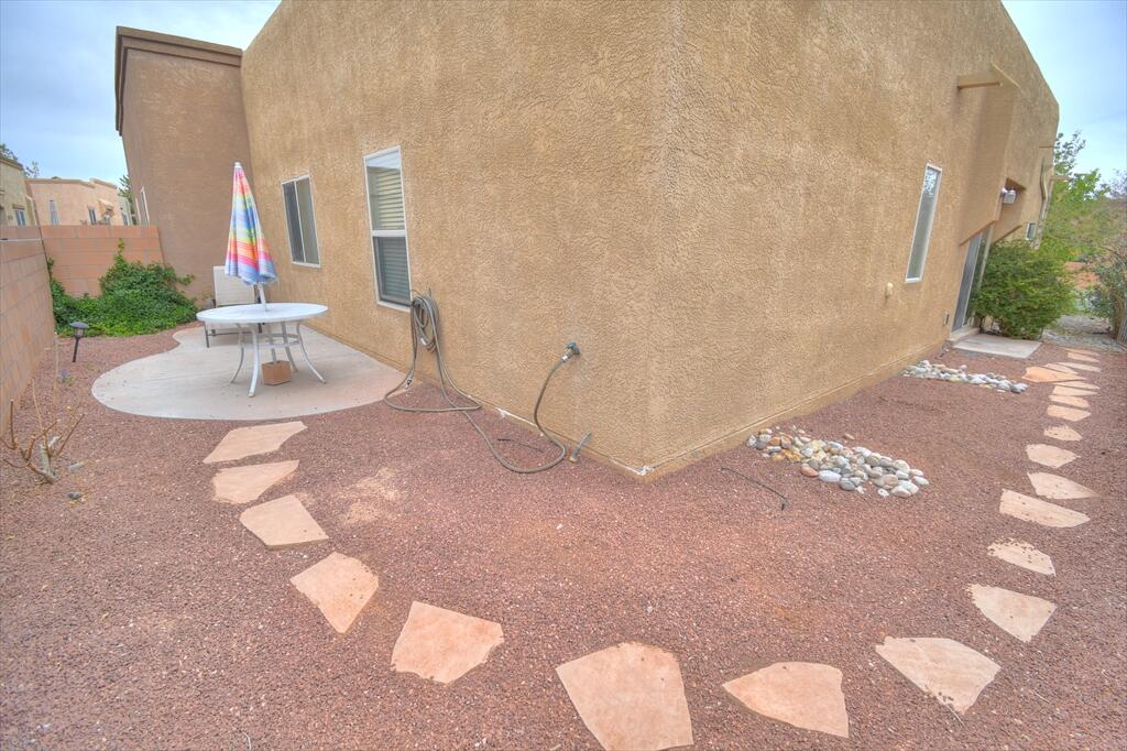 2364 Cortina Loop SE