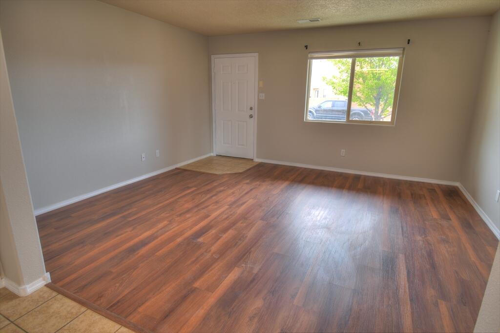 2364 Cortina Loop SE