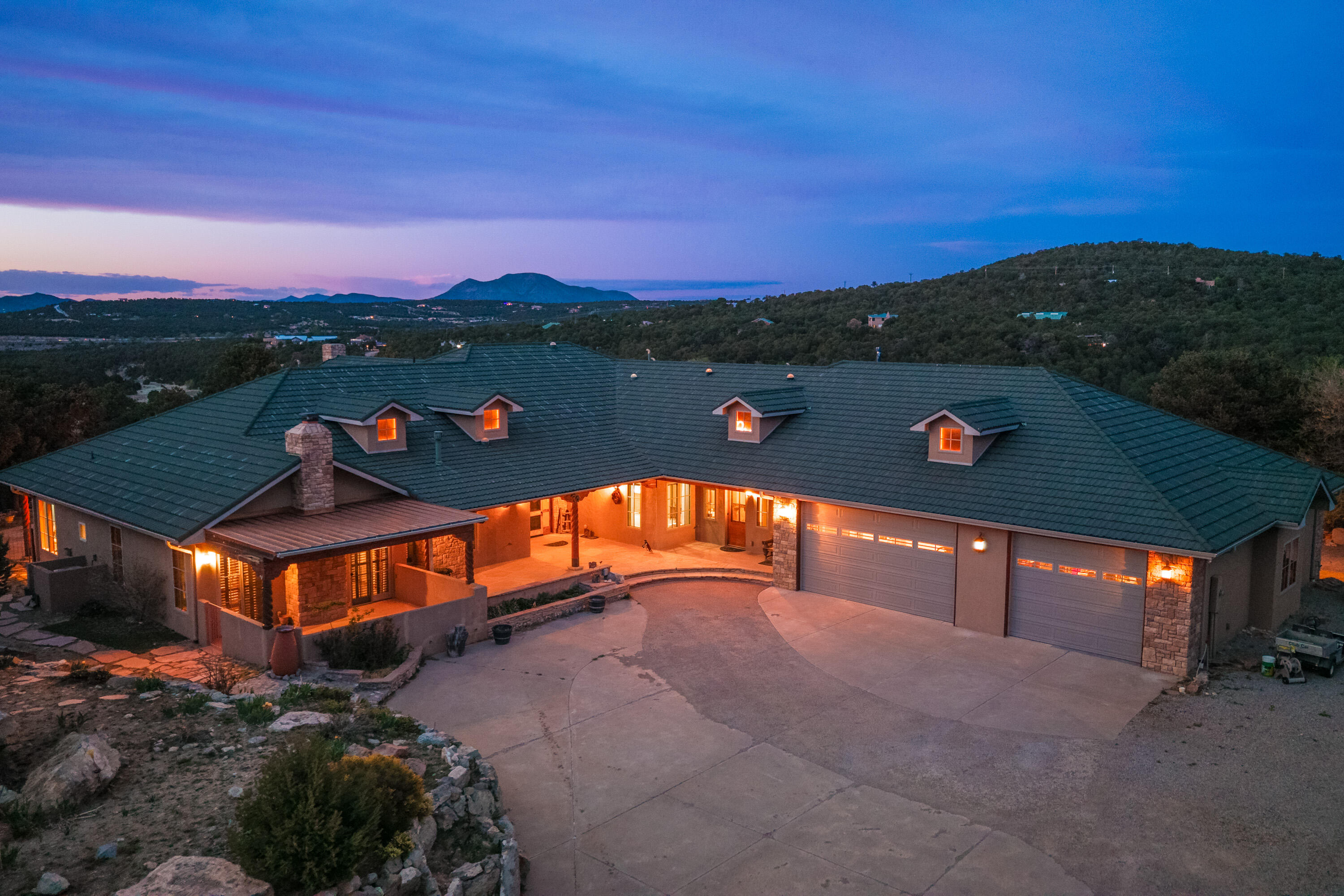 112 Sedillo Canyon Road, Tijeras, New Mexico image 1