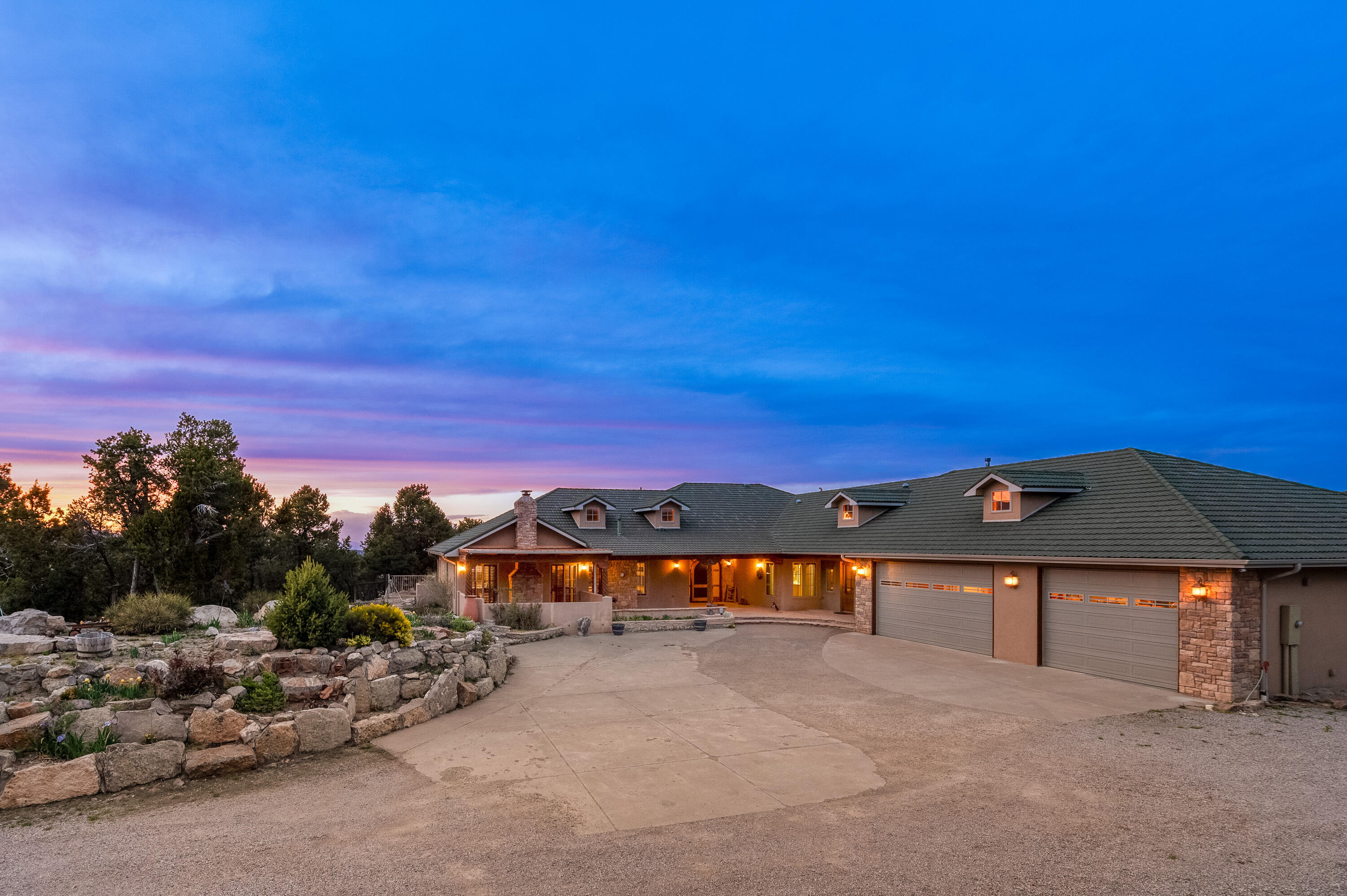 112 Sedillo Canyon Road, Tijeras, New Mexico image 2