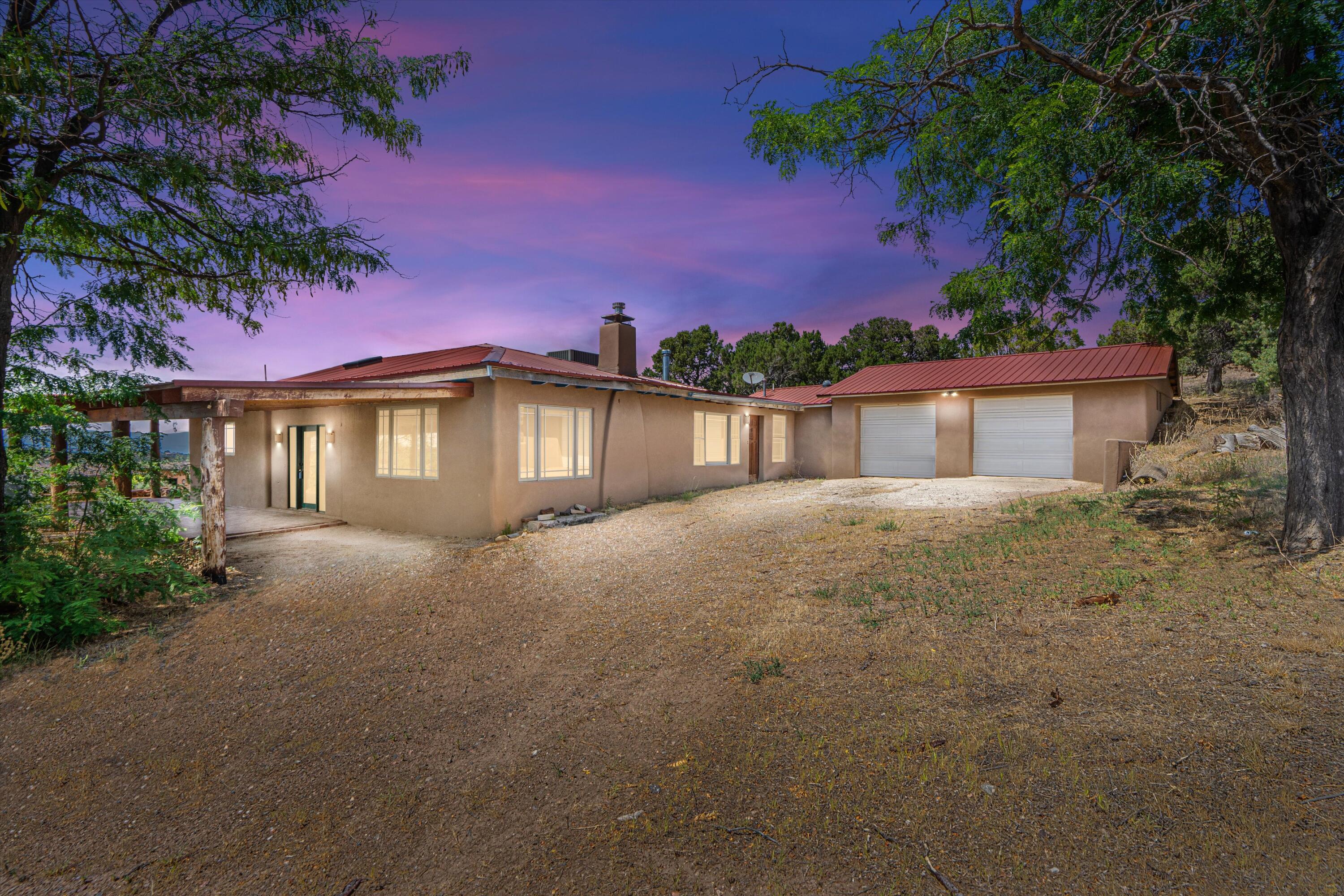 11 Rancho De Leandro, Santa Fe, New Mexico image 2